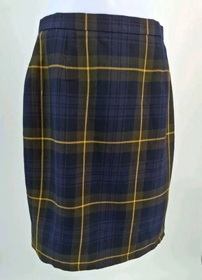 Falda lápiz a cuadros tartán verde de lana nueva Escada para mujer talla 36 (US 8) Foto 1 de 4