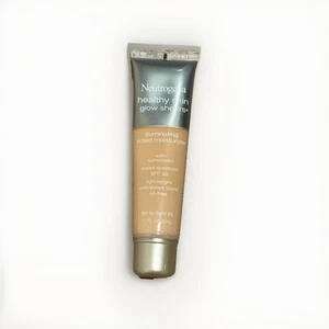 Neutrogena Healthy Skin Glow Sheers Tinted Moisturizer. Fair to Light 20 - Picture 1 of 2