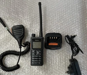 HYTERA HP682 VHF 136-174MHZ 5 WATT PORTABLE RADIO - Picture 1 of 16