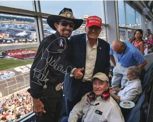Richard Petty con foto firmata Donald Trump 8x10 PSA DNA autografo autentico *34 - Foto 1 di 1