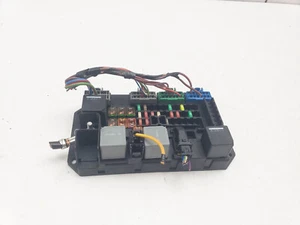 JAGUAR XJ X351 3.0 DIESEL REAR FUSE RELAY BOX 2014 EW93-14N030-AA - Picture 1 of 14