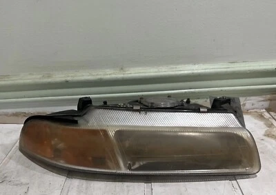 1995 克莱斯勒 CIRRUS 正品 原始设备制造商 右头灯 乘客 侧灯 — 第 1/4 张图片