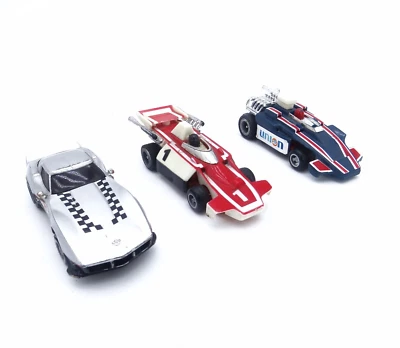 3x TCR Autos Fahrzeuge Freispur Leuchtspur Vintage Spielzeug Rennbahn Arxon 1986 - Bild 1 von 4