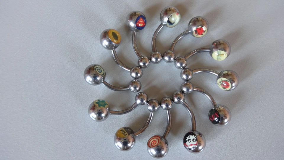 Motiv Bauchnabel Visa Marienkäfer Spirale Betty Boop Stern Ipnosi Sex Superman - Immagine 1 di 1