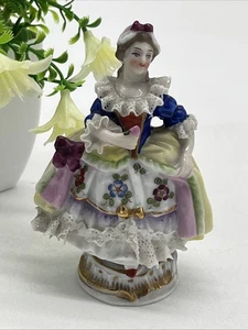 Ackermann Fritze Mini viktorianische Frau 3,5" Spitze Akzent Figur Bienenstockmarke - Bild 1 von 7