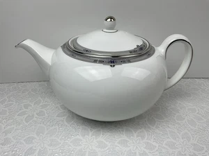 Wedgwood Bone China Amherst Teekanne sieht unbenutzt aus 2 Pints - Bild 1 von 11