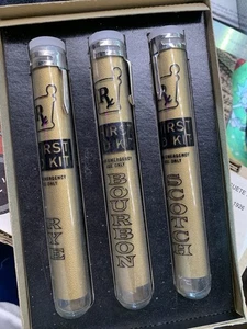 “Kit de Sed” Novedad Regalo Vajilla Médica Frascos de Licor Nuevo - Imagen 1 de 8