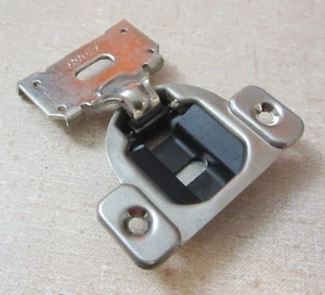 BLUM 110º Cabinet Hinges 34.355-01.01 w/ Base Plate 22.01, 1/2" OL, Hard To Find - Picture 1 of 3