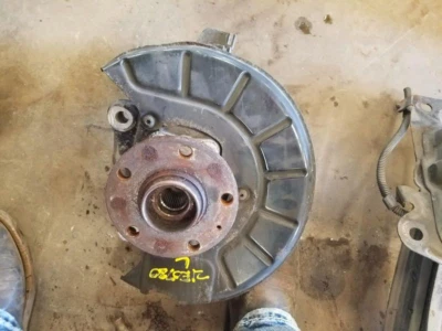 Оригинальный левый передний шпиндельный кулак для Volkswagen Passat 2006-2010 годов выпуска - Изображение 1 из 4