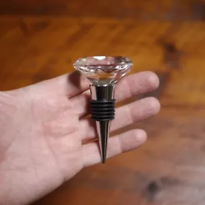 NEW Crystal Cut Glass Diamond Shape Stainless Steel & Rubber Fancy Wine Stopper - Picture 1 of 5