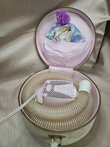Vintage Lady Sunbeam Vista Hairdryer - Pink - Tested, Zips, Includes Hair Cover - Picture 1 of 16