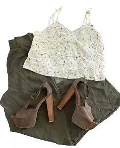 Top sin mangas Primark con borde de encaje floral con correa de espagueti - talla XS - Imagen 1 de 21