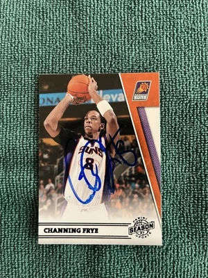 2010-11 Panini Season Update #179 Channing Frye Hand Signed auto autograph - Image 1 of 2