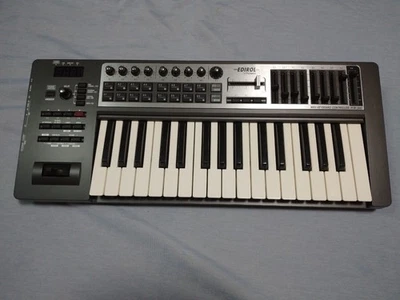 Roland EDIROL PCR-300 MIDI KEYBOARD CONTROLLER Synthesizer - Image 1 of 4
