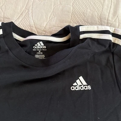 Nuevo con etiquetas Adidas Niños T-Short Talla M Camisa Negra Manga Corta Foto 1 de 3