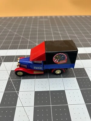 Matchbox Coca-Cola 1932 Ford Model AA Memorial Day 1:43 Scale 1993 - Image 1 of 4