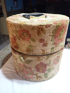 Vintage Munro Wig Hat Box Travel Case, beige rose green Foam Wig Stand - Picture 1 of 12