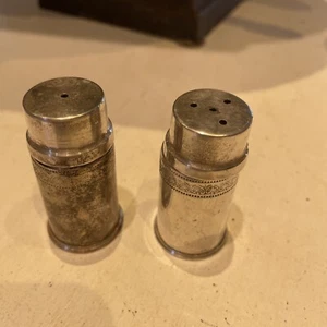 top - PFEFFER- & SALZSTREUER GEMARKT MIT "HT" 900 SILBER selten 5cm hoch - Bild 1 von 9