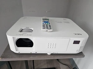 NEC NP-M322X DLP Projector 3200 ANSI Home Theater 3D HDMI 1080p w/Accessories - Picture 1 of 5