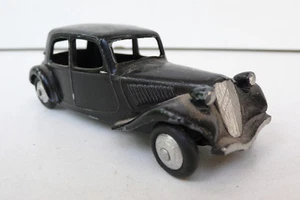 DINKY TOYS FRANCE TRACTION CITROEN 11 BL REF 24 N 1957 BON ÉTAT N°2 - Imagen 1 de 7