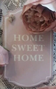 Gisela Graham ‘Home Sweet Home’ Pink Wooden Hanging Plaque - Picture 1 of 1