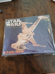AMT ERTL Star Wars B Wing Fighter Model Kit 1995 Limited Edition GoldTone SEALED - Picture 1 of 1