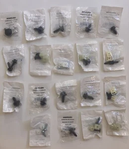 LOT OF 18 ASSORTED HILLMAN LICENSE PLATE SCREWS & BODY BOLTS-CAR/TRUCK/SUV-NEW - Picture 1 of 7