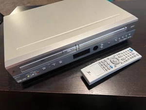Zenith XBV443 DVD VCR Combo Hi-Fi Stereo VHS Player & Remote/manual Tested Works - Picture 1 of 7