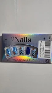WINTER STYLE Press-On Nails 24psc In Pack NEW - Picture 1 of 1