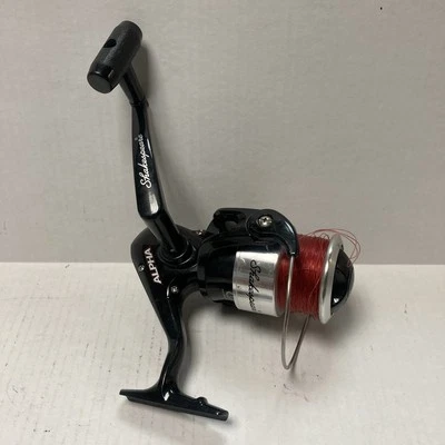 Carrete de pesca Shakespeare Alpha 35, carrete giratorio 1 BB preenrollado de colección grande Foto 1 de 4