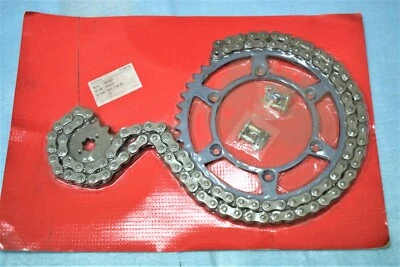 kit chaîne 13X44 pas 520 d'origine CAGIVA W8 / A8 125 "militaire" neuf