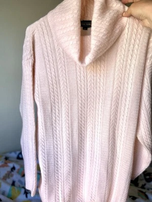 Jeanne Pierre Suéter Rosa Tejido Cable 70% Lana de Cordero 20% Angora Talla Pequeña Foto 1 de 4