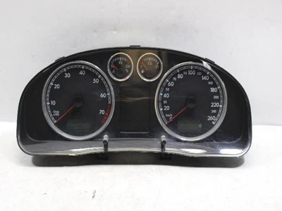 2005 Volkswagen Passat Instrument Clusters 3B0920849 - Image 1 of 4