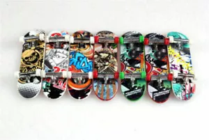 Mini Skateboard Fingerboard Skate Boarding Modell Spielzeug Party Kinder - Bild 1 von 6