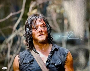 Norman Reedus (Daryl Dixon-The Walking Dead) signed 16x20 photo-JSA #WP136775 - Picture 1 of 3