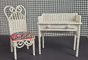 Puppenhaus handgemachter Schreibtisch und Stuhl - McCurley (New Old Stock) - Bild 1 von 22