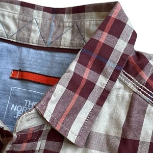 The North Face Langarm Hemd Herren Gr. Small braun rot kariert Knopfleiste vorne - Bild 1 von 8