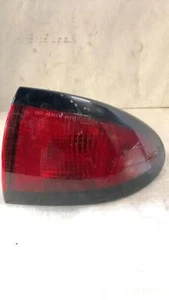 2000-2002 PONTIAC SUNFIRE TAIL LIGHT ASSEMBLY RH USED OEM 5978350 - Picture 1 of 5