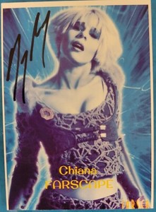 Gigi Edgley signed FARSCAPE Chiana trading card
