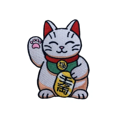 MANEKI NEKO IRON-ON PATCH embroidered JAPANESE GOOD LUCK CAT LUCKY CHARM FORTUNE - Image 1 of 2