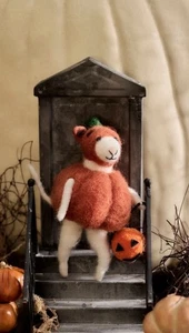 New Anthropologie Terrain Pumpkin Cat Felt Critter - Picture 1 of 5