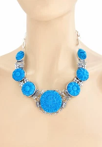 One Of a- Kind Turquoise Imitation Carved Mandalas Statement Everyday Necklace - Picture 1 of 5