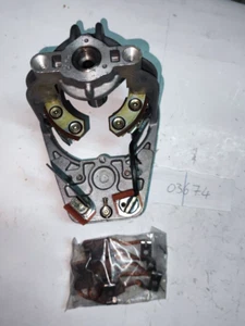 Halterung Anlasser Seite Krümmer 24V Komplett, Anpassbar Marelli - Picture 1 of 2