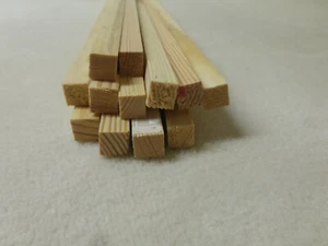 (a86)  50Stk 40cm Quadratleiste Kiefer 10x10mm Vierkant Holzleisten - Bild 1 von 1