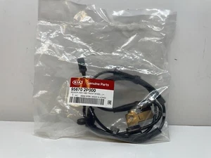 Kia Sorento MKII Wheel Speed Sensor ABS New Genuine 956702P000 Front LH - Picture 1 of 2