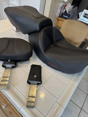 SADDLEMEN 08-23 Harley Touring Black Dominator Front Rear Backrest Seat Set CVO - Image 1 of 4