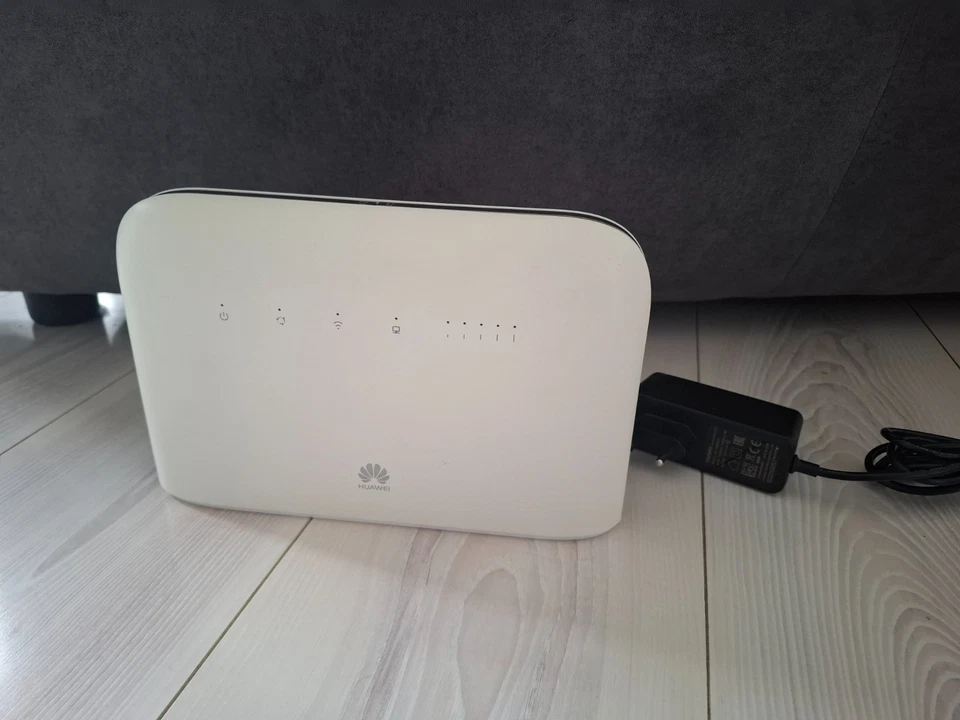 Huawei B715s-23c 4G LTE Cat9 Wireless Router WLAN VoIP Router Modem RJ11 SIM - Bild 1 von 4