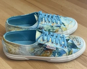 Superga 2750 Bahamas Canvas Lace Up Sneakers Teal Floral Sz 9W/Mens 7.5 Travel - Picture 1 of 8