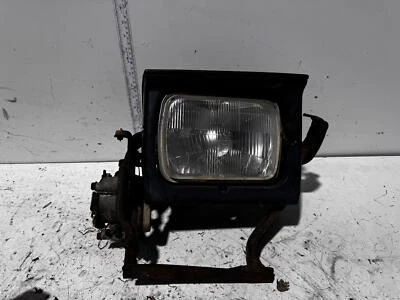 Toyota Celica Right Head Light SA63 10/1983-10/1985 - image 1 of 4