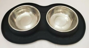 Doppelte Hunde Edelstahl Näpfe Wasserfutter verschüttete rutschfeste Matte - nie benutzt! - Bild 1 von 3